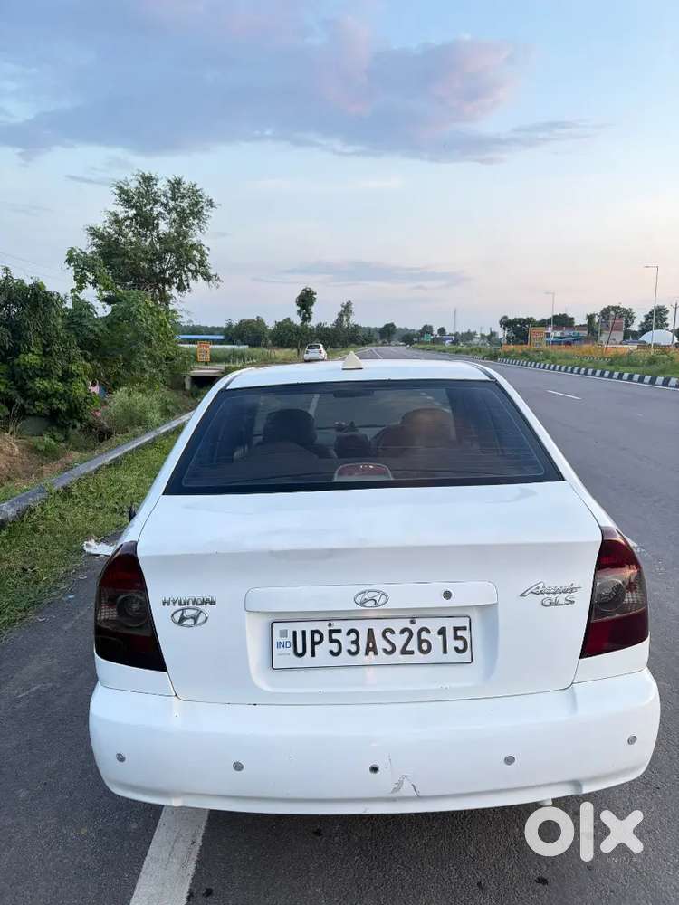 Hyundai Accent Gl Petrol 2011