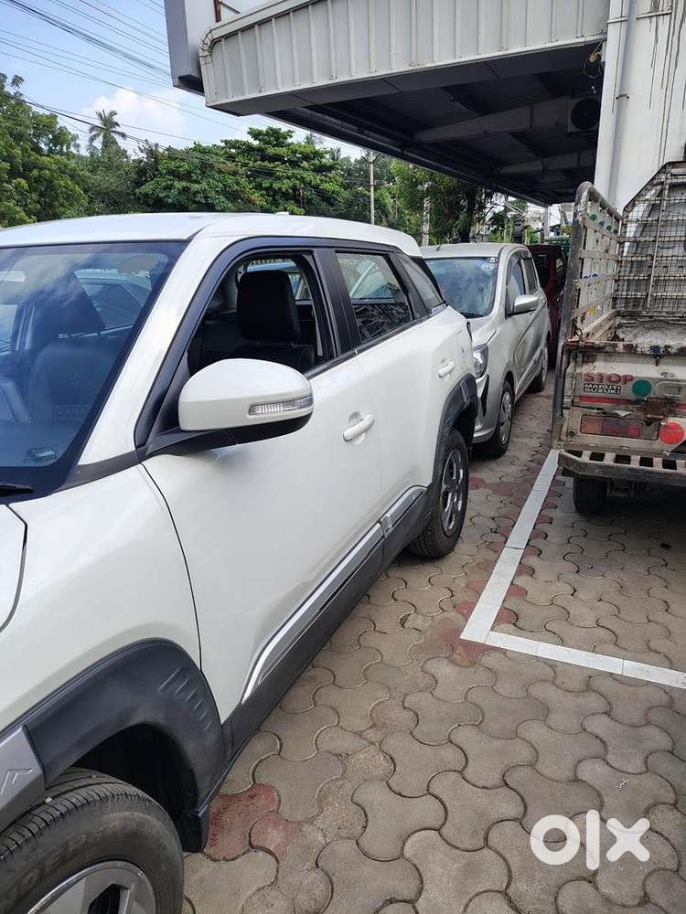 Maruti Suzuki Brezza Petrol Well Maintained