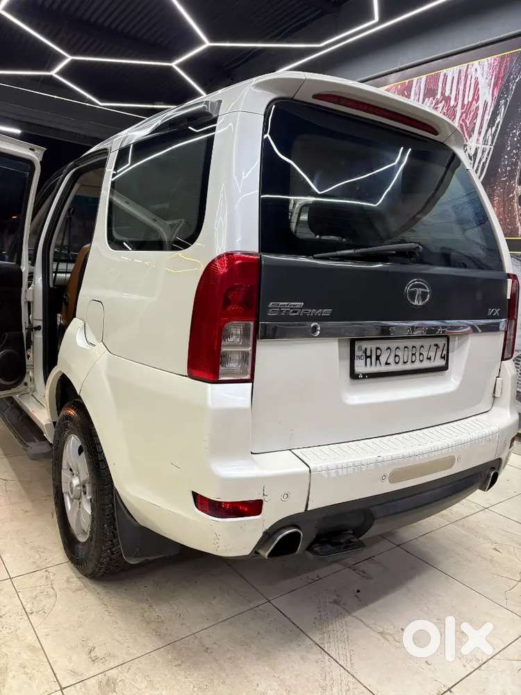Tata Safari Storme 2017 Year