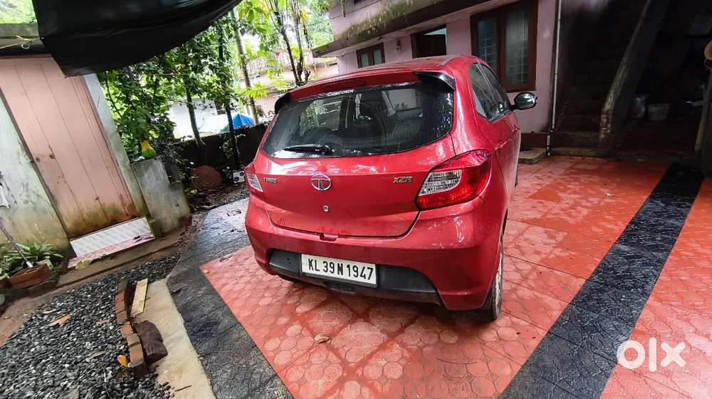 2018 Tata Tiago Xza Amt Petrol  45,824 Km  3rd Owner  Excellent