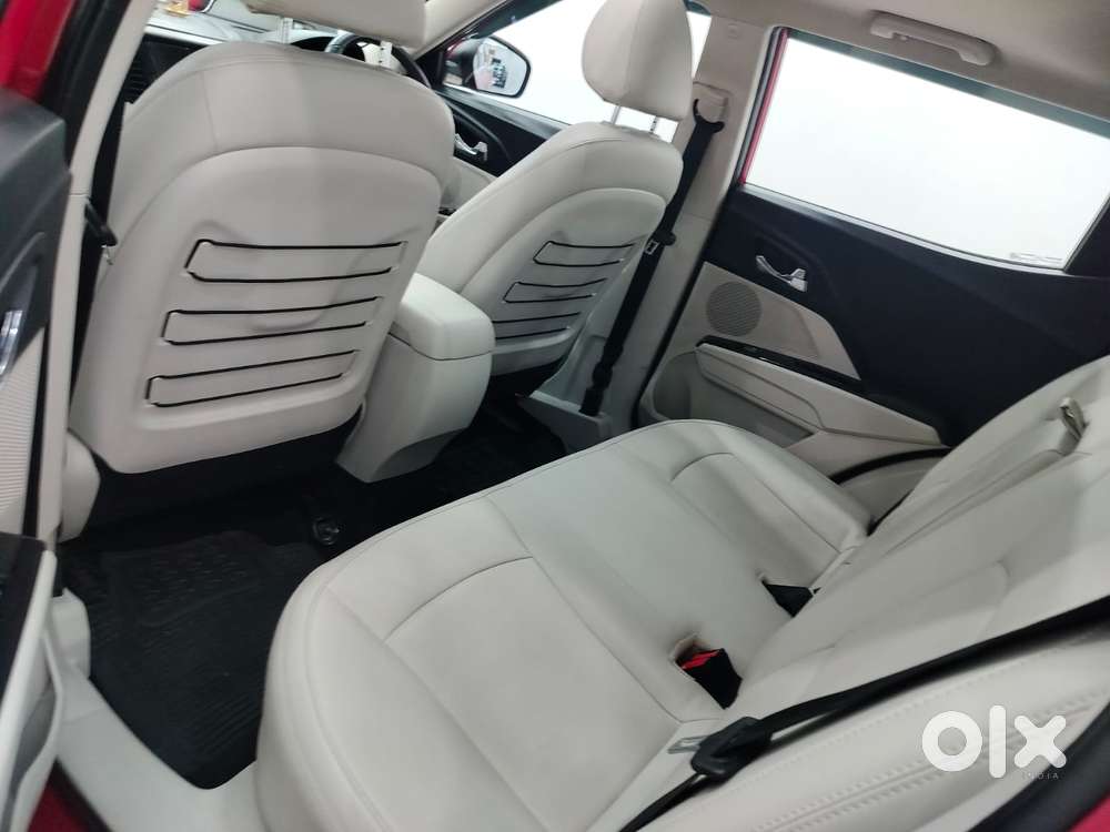 Mahindra Xuv300 W8 Option, 2021, Petrol