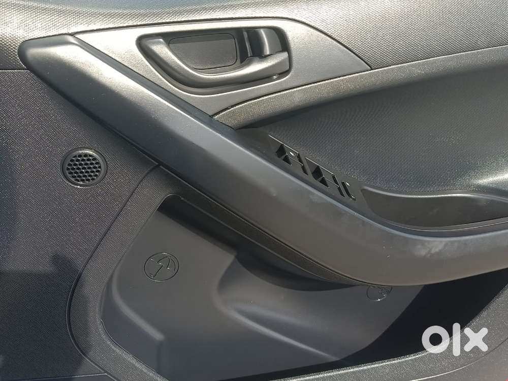 Tata Nexon Smart Plus S 1.2 Revotron Petrol 5 Mt, 2026, Petrol