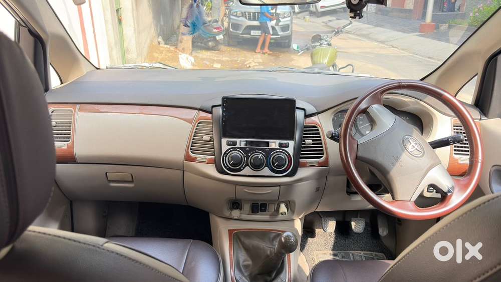 Toyota Innova Diesel 2012