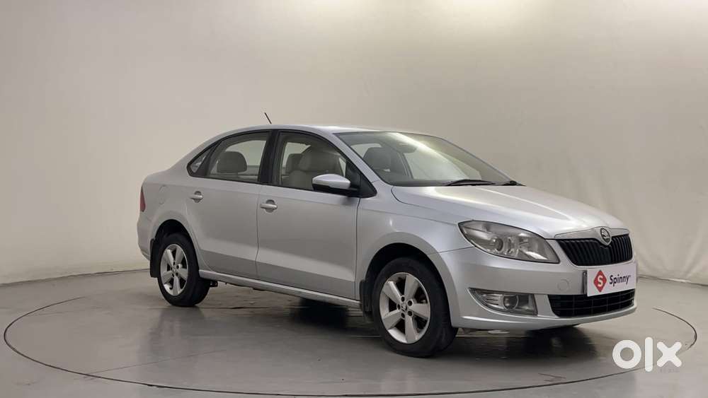 Skoda Rapid [ ] 1.6 Style Plus Mpi At, 2016, Petrol