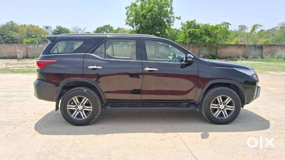 Toyota Fortuner 4x2 At 2.8 Diesel, 2020, Diesel