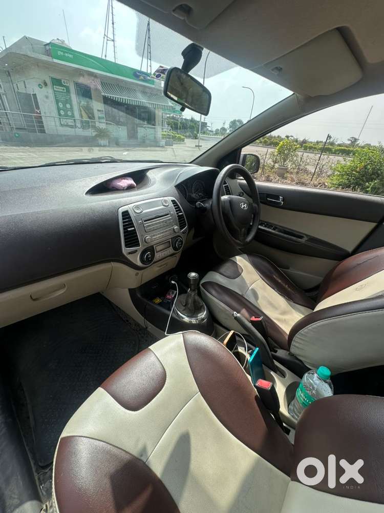 Hyundai Petrol Car 2011