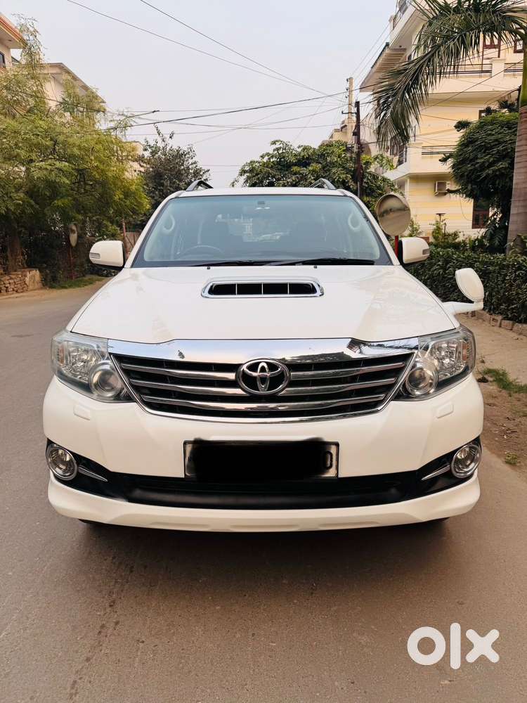 Toyota Fortuner 3.0 4x4 Manual, 2015, Diesel