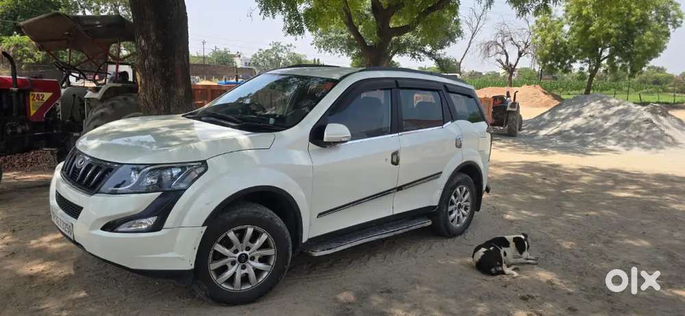 Mahindra Xuv500 2017 Diesel 130000 Km Driven