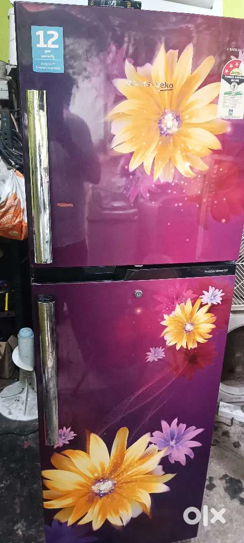 Voltas 270 litres refrigerator