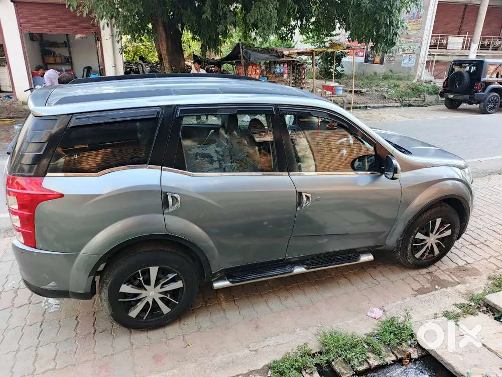 Mahindra Xuv500 2015