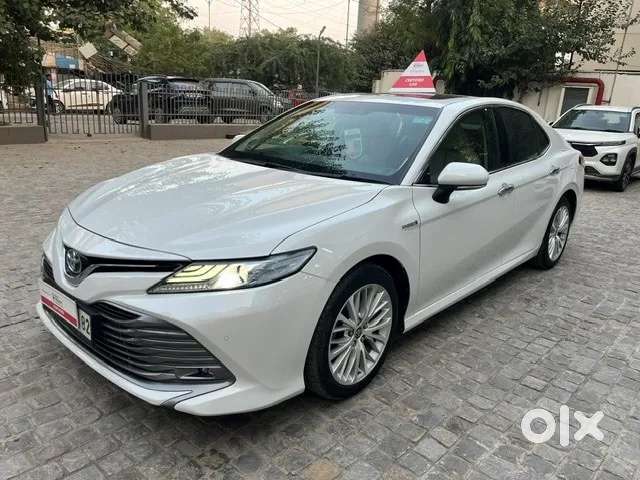Toyota Camry Hybrid, 2021, Petrol