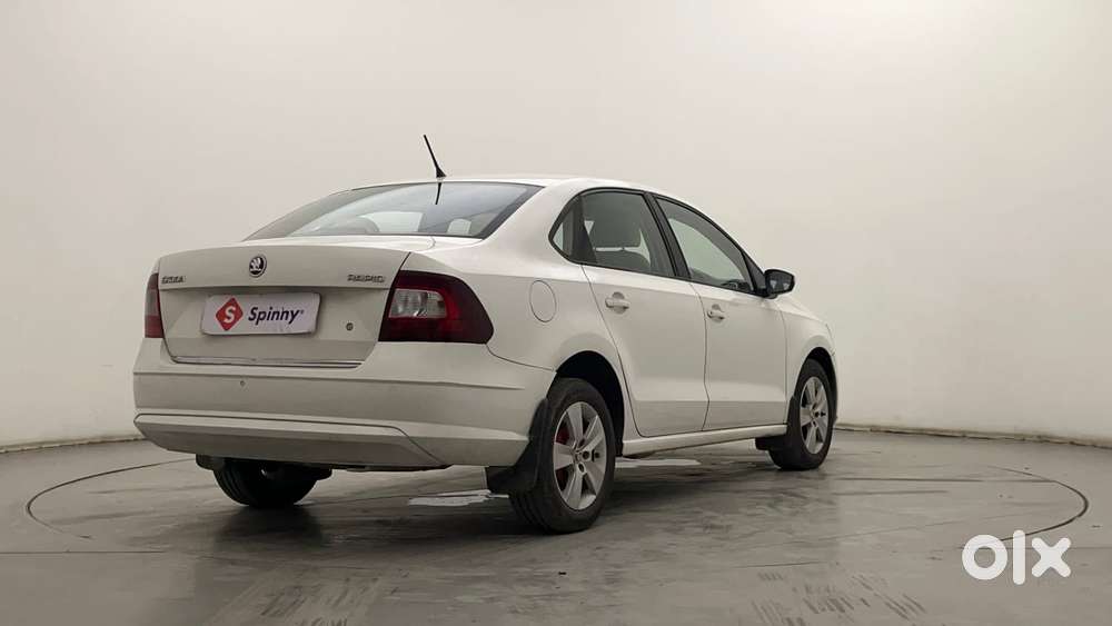Skoda Rapid 1.5 Tdi At Style Plus, 2016, Diesel