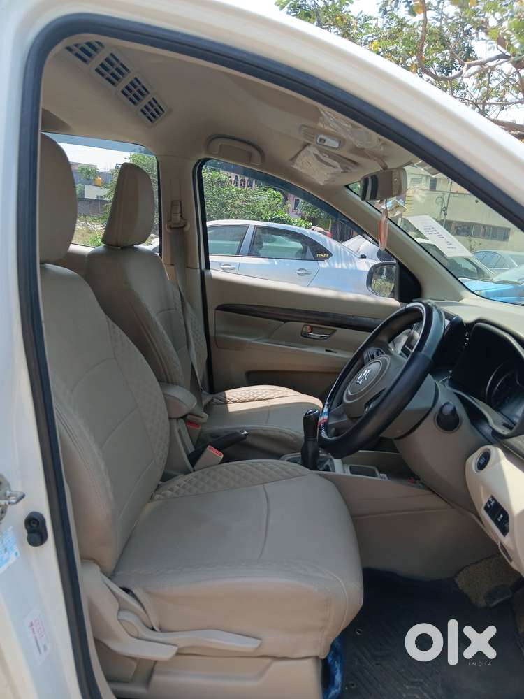 Maruti Suzuki Ertiga Zxi (o) Cng [2022-2023], 2022, Cng & Hybrids