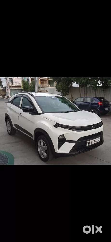Tata Nexon Smart Plus S 1.2 Revotron Petrol 5 Mt, 2024, Petrol