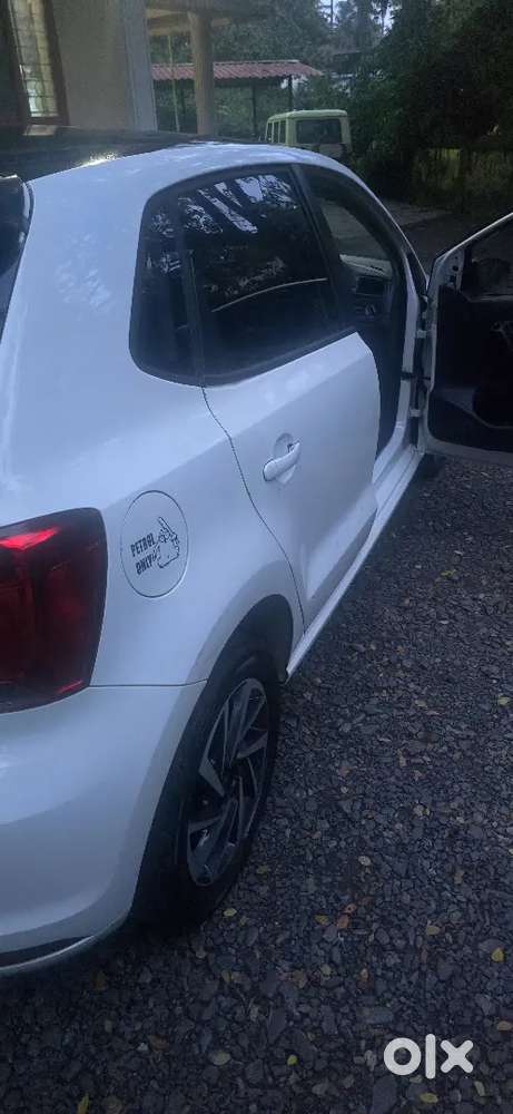Volkswagen Polo Comfortline 2017 Year