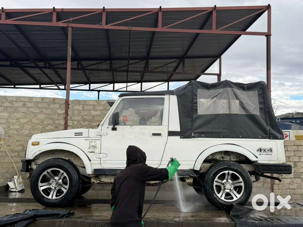 Maruti Gypsy Petrol 2012