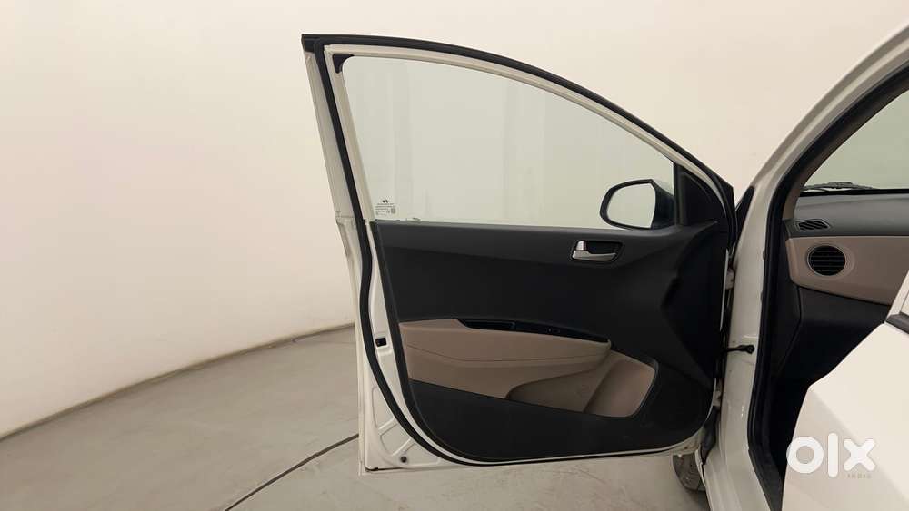 Hyundai Grand I10 1.2 Kappa Asta At Vtvt, 2015, Petrol