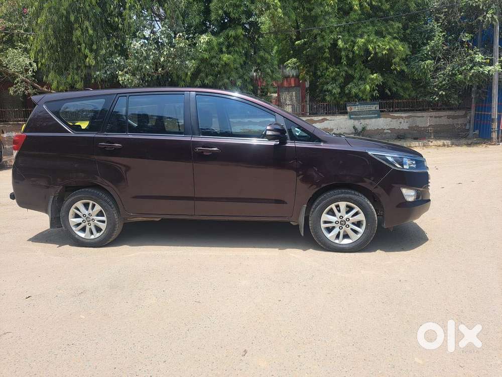 Toyota Innova Crysta 2.8 Gx At 7 Str, 2017, Diesel