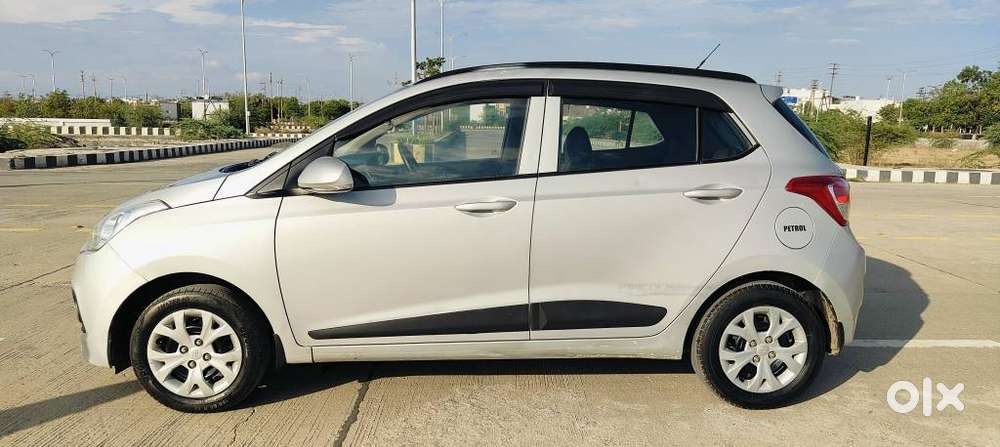 Hyundai Grand I10 Crdi Sportz, 2015, Petrol