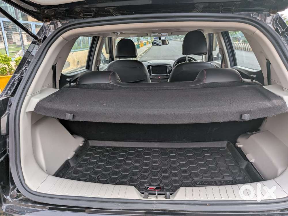 Mahindra Xuv300 W4 Diesel, 2023, Diesel