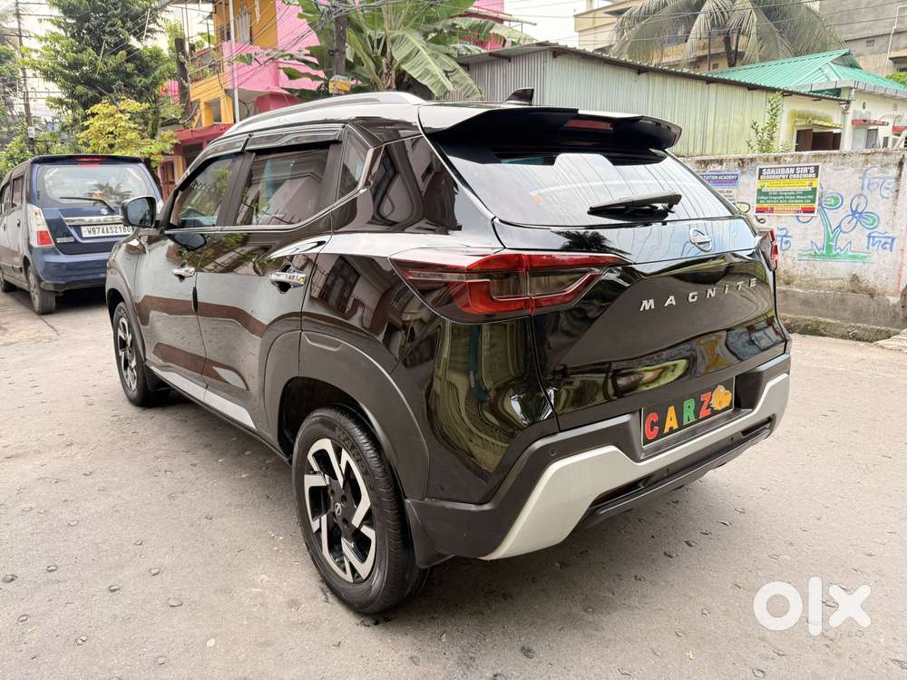 Nissan Magnite 1.0 Xv Premium, 2023, Petrol