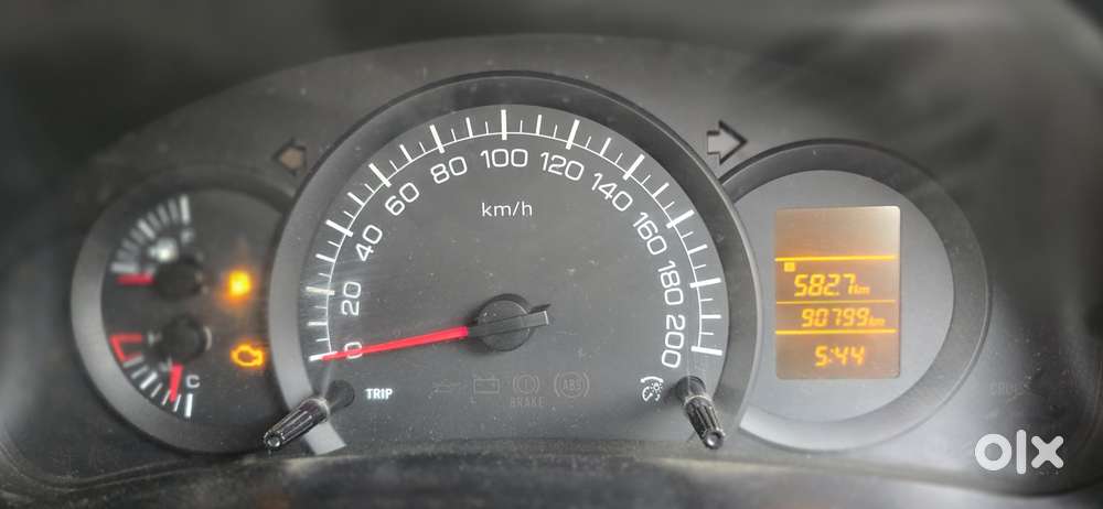 Maruti Suzuki Swift Dzire Vxi(o) Mt, 2016, Cng & Hybrids