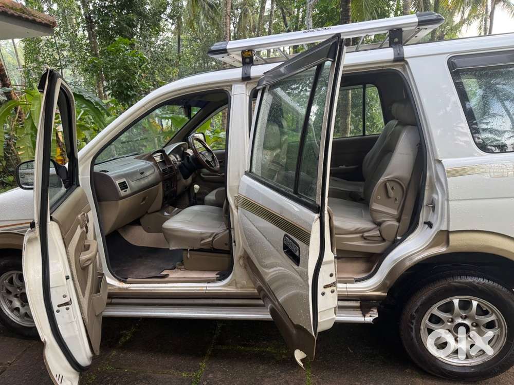 Chevrolet Tavera Neo 2010 Diesel 140000 Km Driven