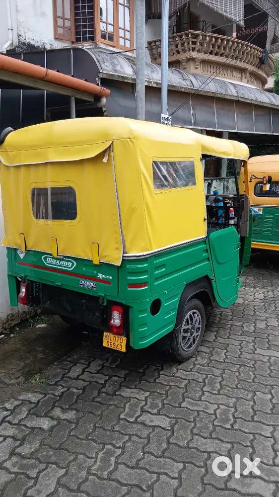 ഓട്ടോ ന്യൂ വണ്ടി cng