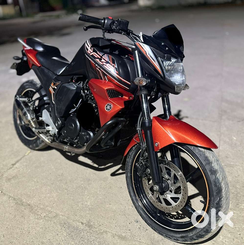 Yamaha FZ S