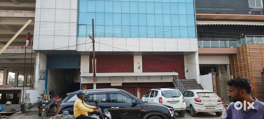 2000 sq ft Hall and first floor 2000 hall with lift for rent Gorakhpur