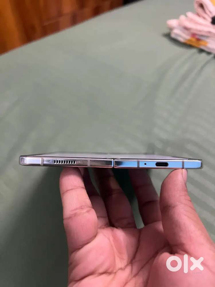 Samsung galaxy Z fold 5 512gb