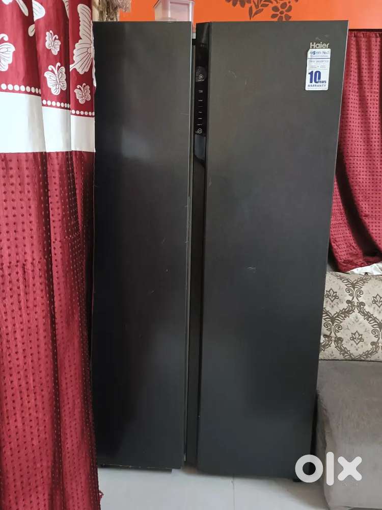 Side by side haier refrigerator