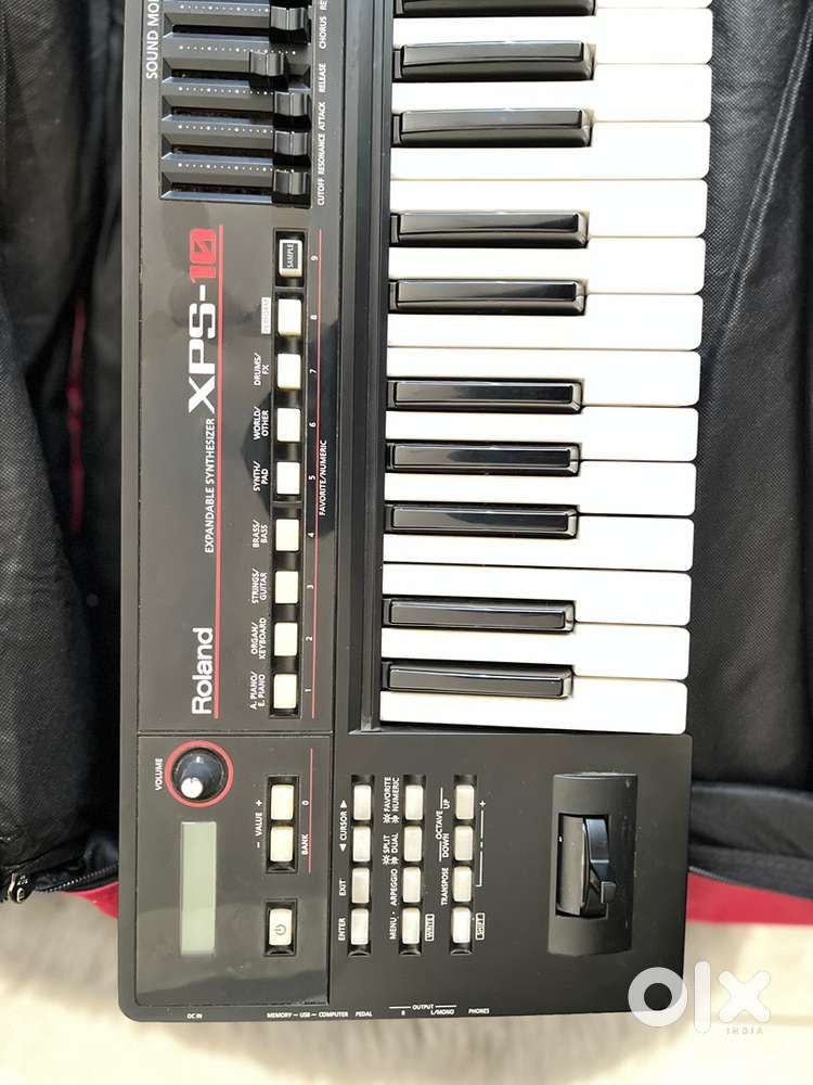 Roland Piano/ Synth XP-10