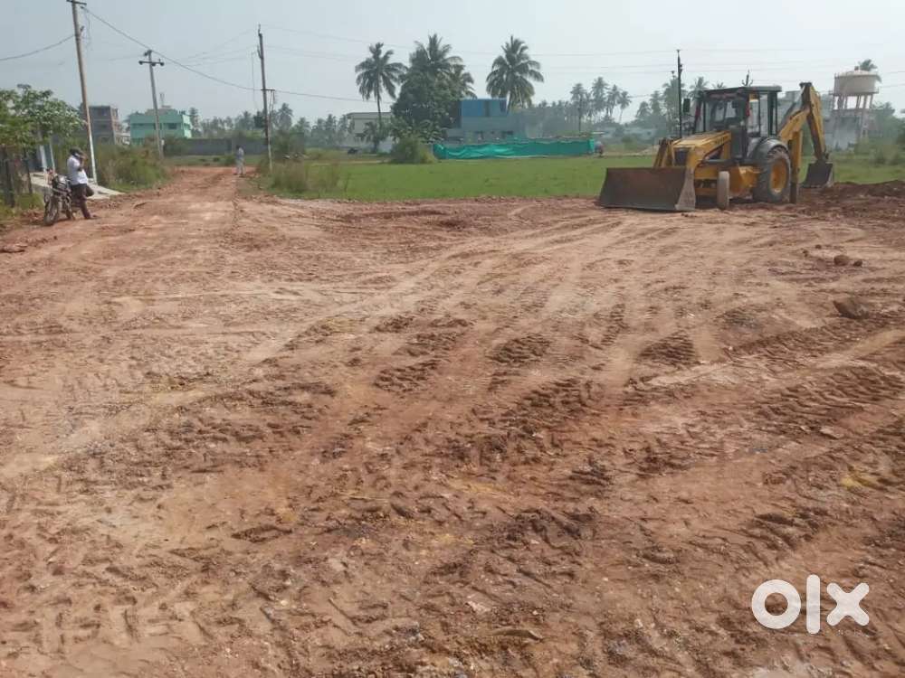 200 SY NORTH FACING PLOT FOR SALE