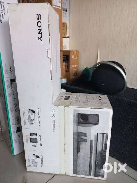 SONY HT S40r Soundbar woofer home theater system
