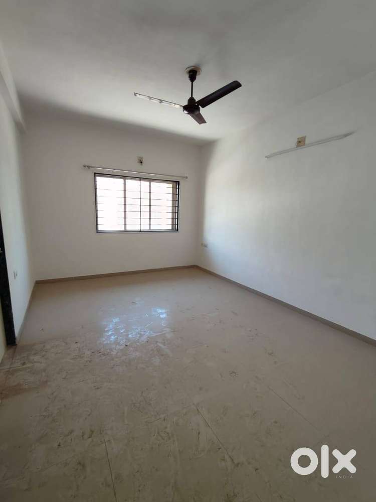 4bhk Specious Corner Bunglow at Shela for family