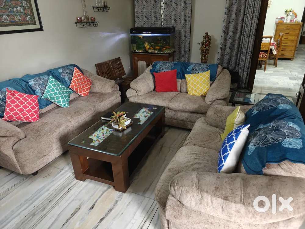 Godrej 7 seater( 3+2+2) sofa good condition