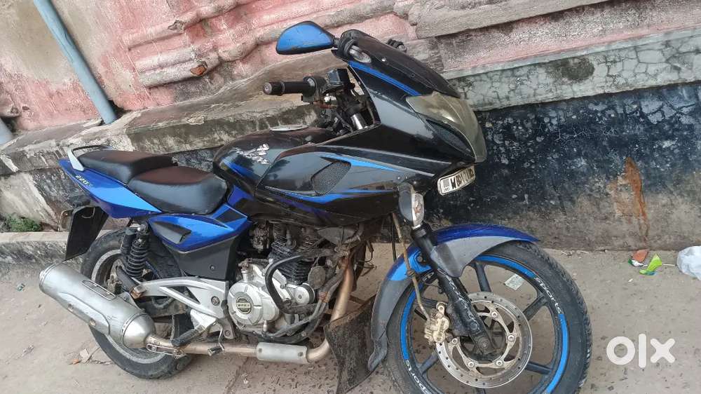 Pulsar 220 2015 model BS3 Mint condition