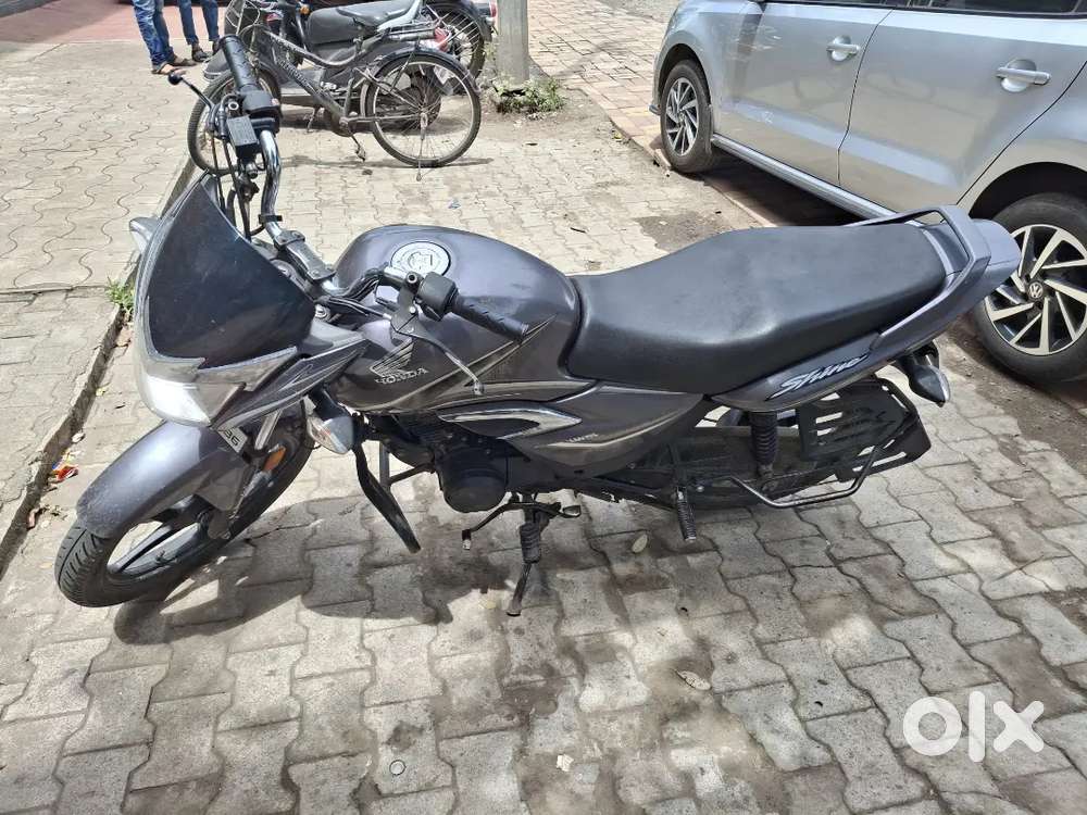 Shine 125 BS6