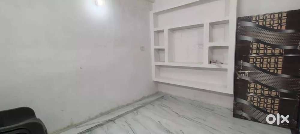 Room on Rent for Girls.