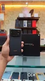 Mi mix fold 4 16/512gb display mein Chhota Sa dot
Hai andar ke