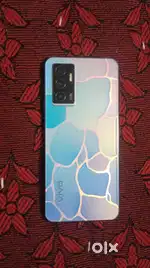Vivo y75 model  28 hajar ka kharida tha