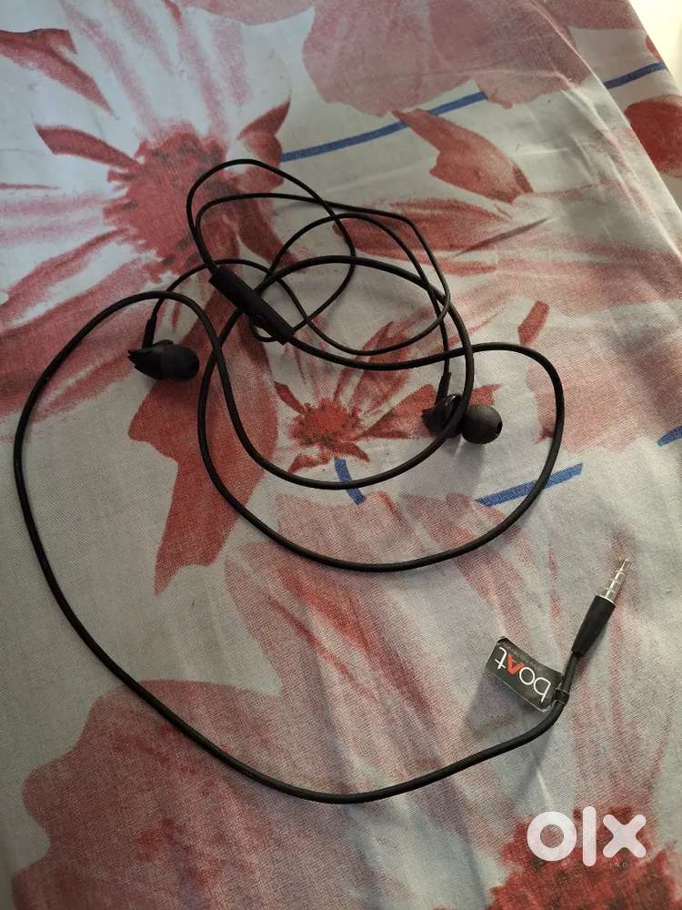 Selling my earphones