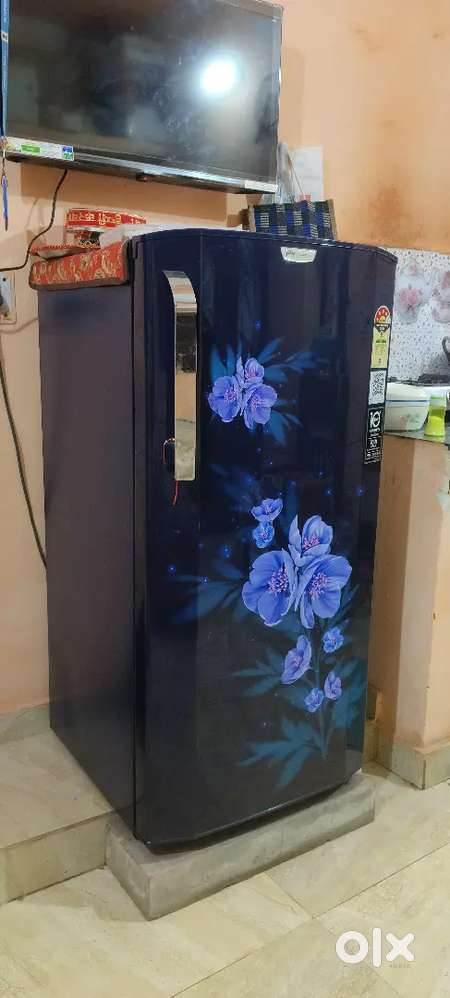 5 month old godrej refrigerator 4 star,180 ltr