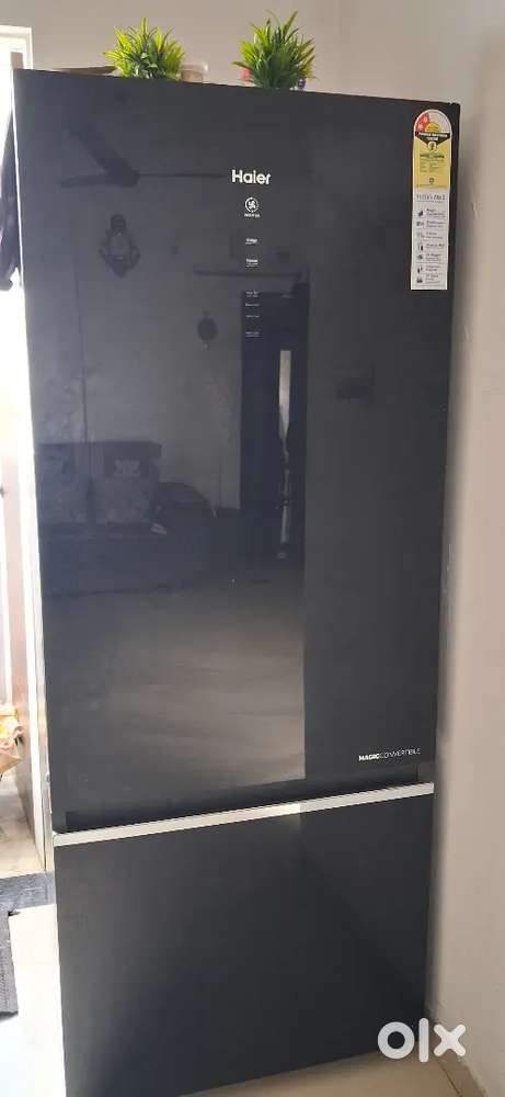 Haier double converting fridge it's very good condition