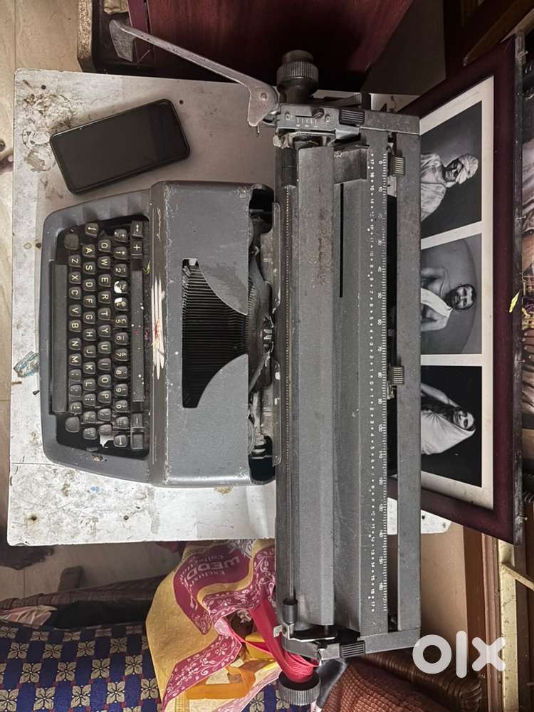 Typewriting machine