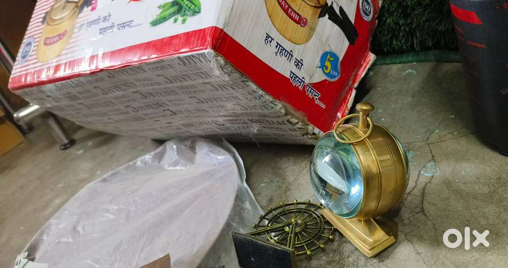 Brass Pressure Cooker, Plate premium clock, wheel fixed rate