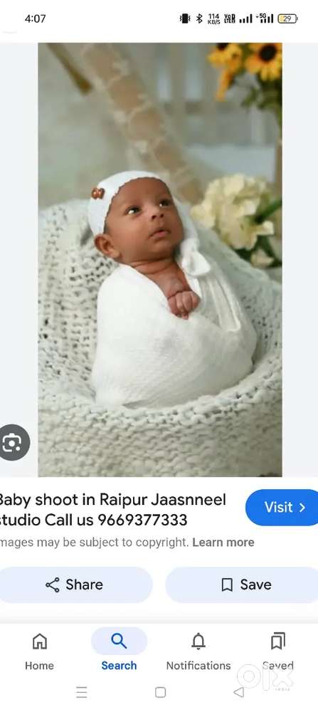 एक लड़की की आवश्यकता है जो छोटे बेबी का ध्यान रखे।साथ में रहे  ।