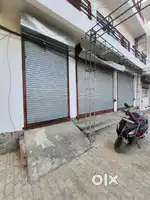 Space for rent for offices, banks and showrooms
