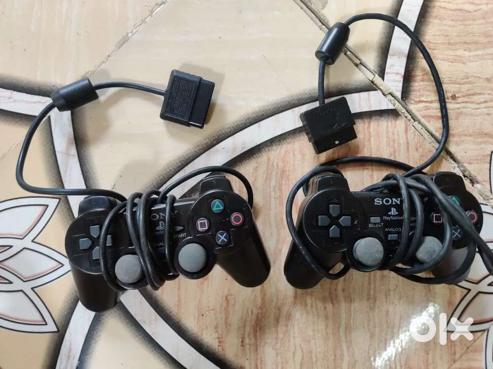 Sony PlayStation 2 Slim (SCPH-77004)